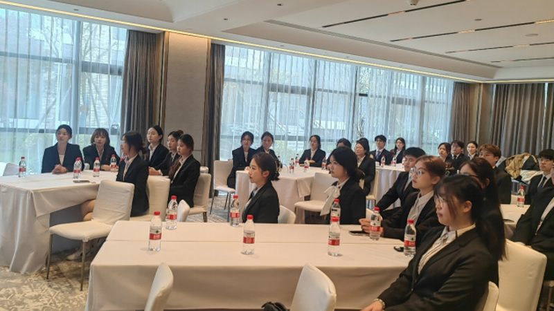小标题：浪漫度假村，不只是环境美